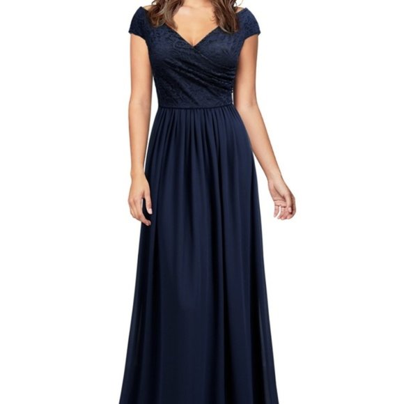 NWT Women's off-shoulder Maxi Dress - Picture 2 of 9